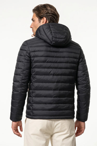 Black puffer jacket detail - Beaulin Paris