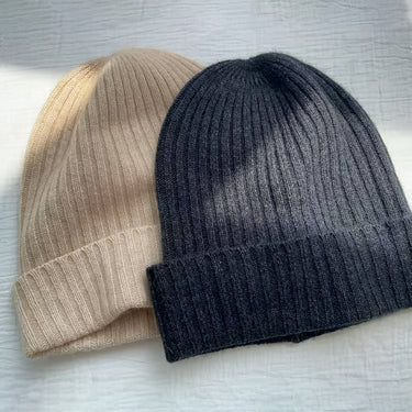 Dark Grey ribbed beanie - Beaulin Paris